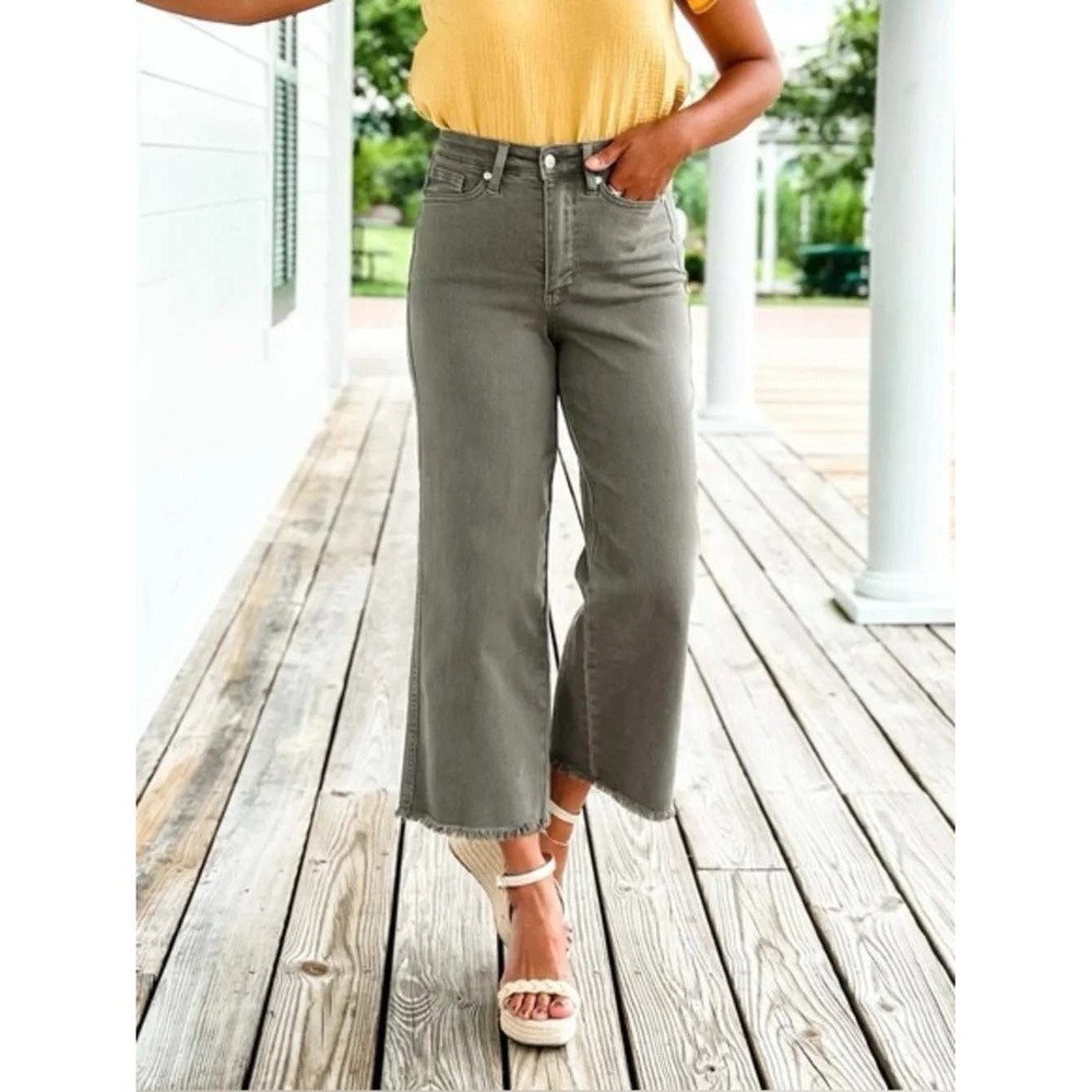 Judy Blue Garment Dyed High Rise Wide Leg Cropped Jeans Olive Womens 15/32 NWT